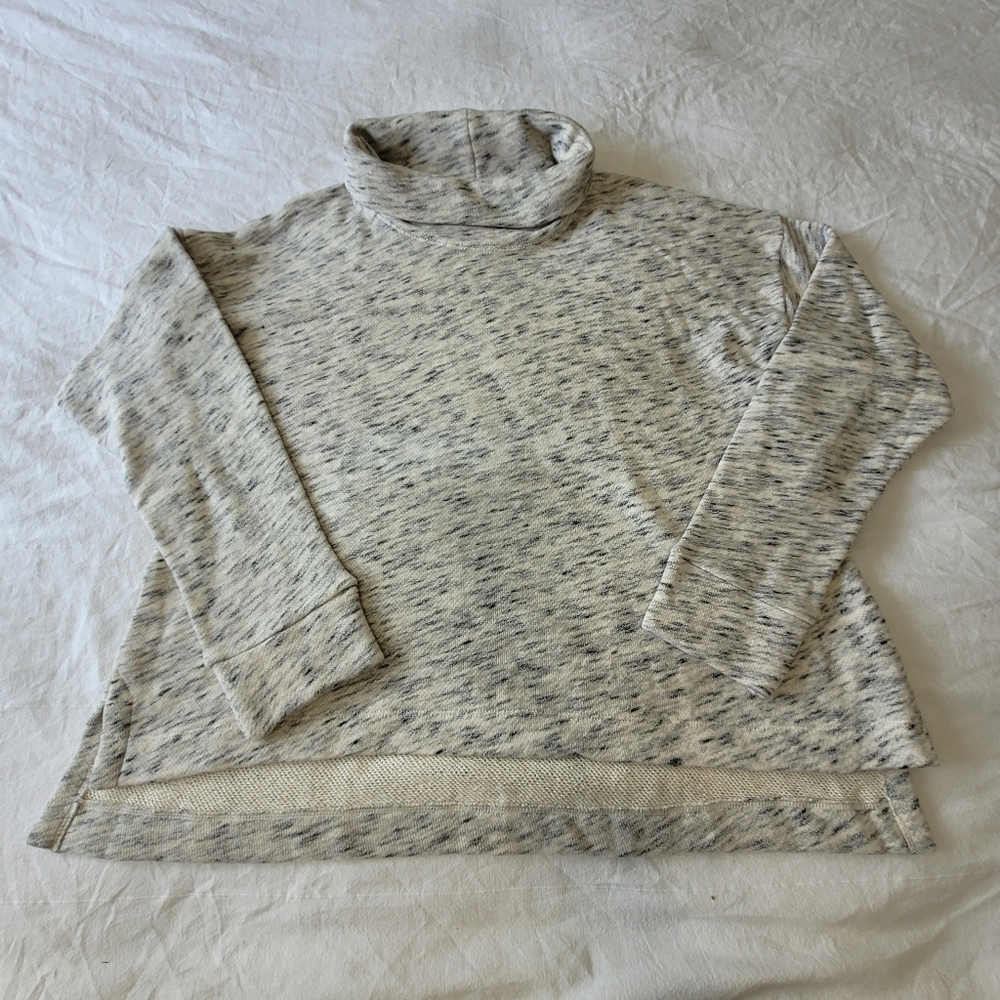J Crew Vintage Fleece Oversized Turtleneck Womans XL Grey Cropped Boxy Normcore